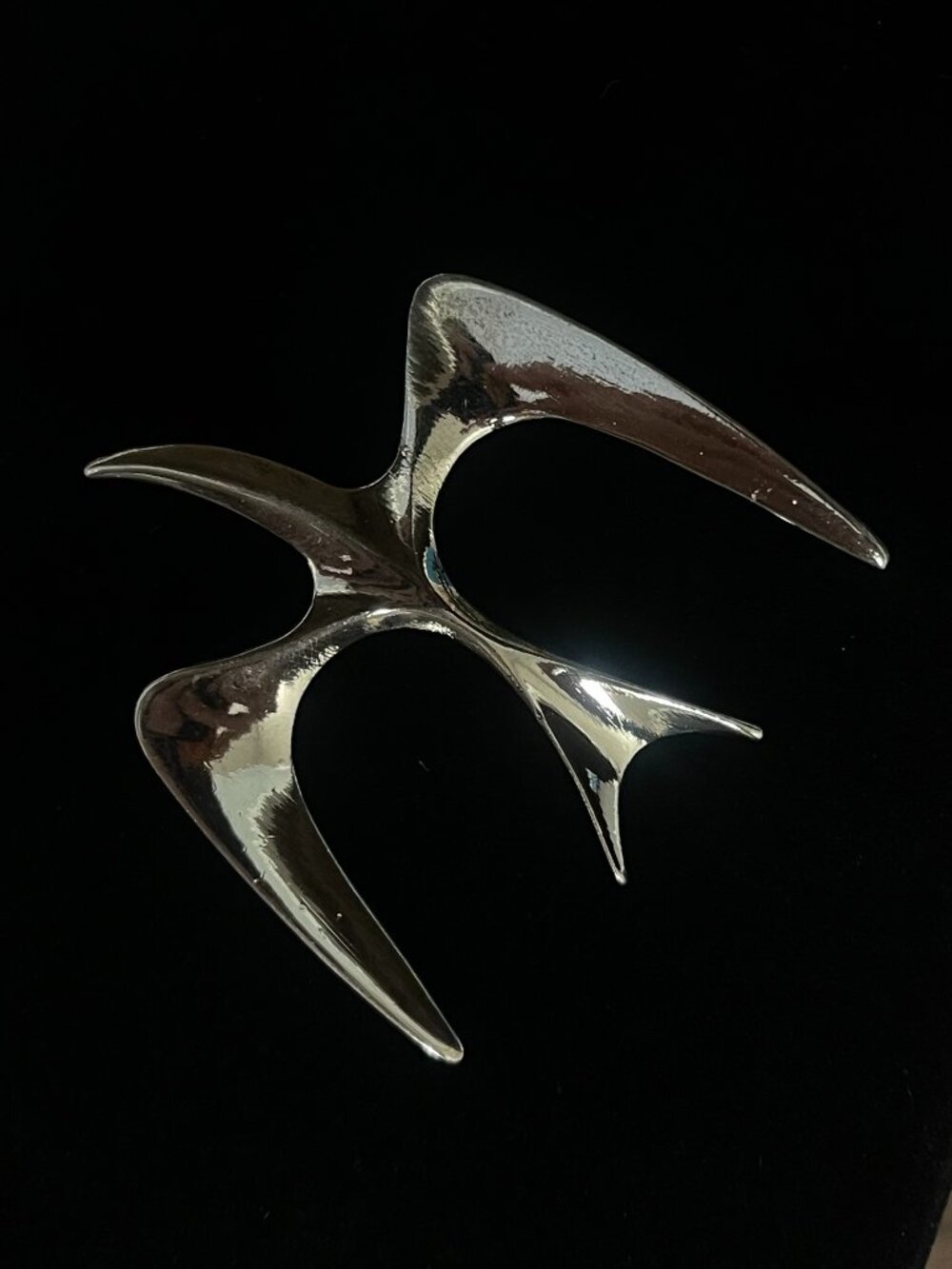 Vintage Sarah Coventry Swallow Bird in Flight Brooch Modernist Mid Century Pin